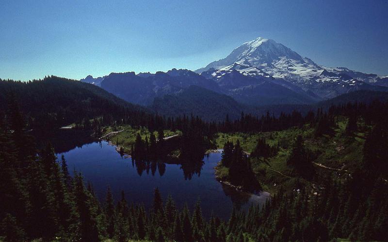 1998-07 Tolmie Pk Mt Rainier NP 03.jpg
